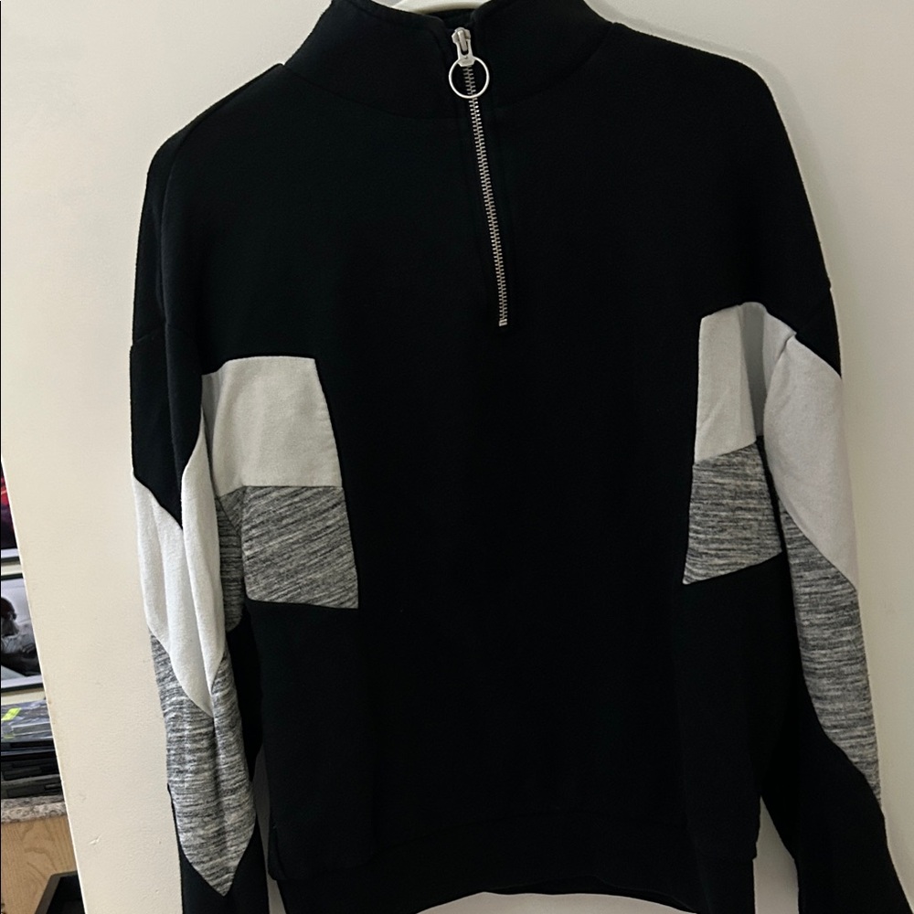 PINK Victoria Secret sweatshirt